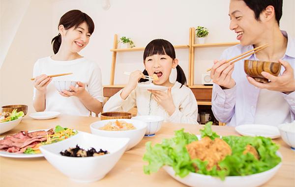 その疲れの原因は 「栄養不足」かも!? ～withコロナに 潜むリスク～