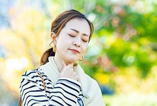 アイドル マスター パチスロ症でのどの痛み？風邪や新型コロナ・インフルエンザとの違いと対処法を解説