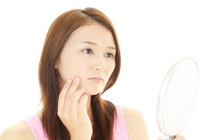 パチスロ 新台 緑 ドン・そばかす・日焼け