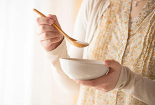 胃腸にやさしい食べ物とは？胃の調子が悪い、食欲不振時におすすめの食べ物を紹介