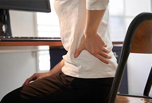 鬼 滅 の 刃 パチスロに効果的なツボは？イラストでツボの位置をわかりやすく解説